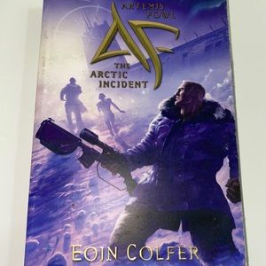 Artemis Fowl “The Artic Incident” Book 📖